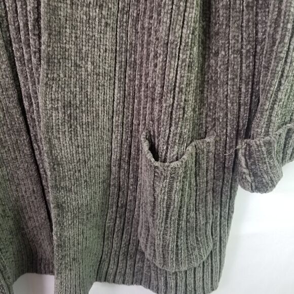 Apt 9 Velour Gray Knit Sweater. Size L. - Picture 4 of 9